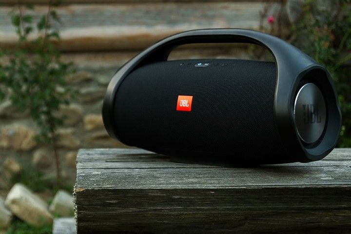 The Ultimate Guide to Choosing the Best Bluetooth Speakers for Your Outdoor Projector