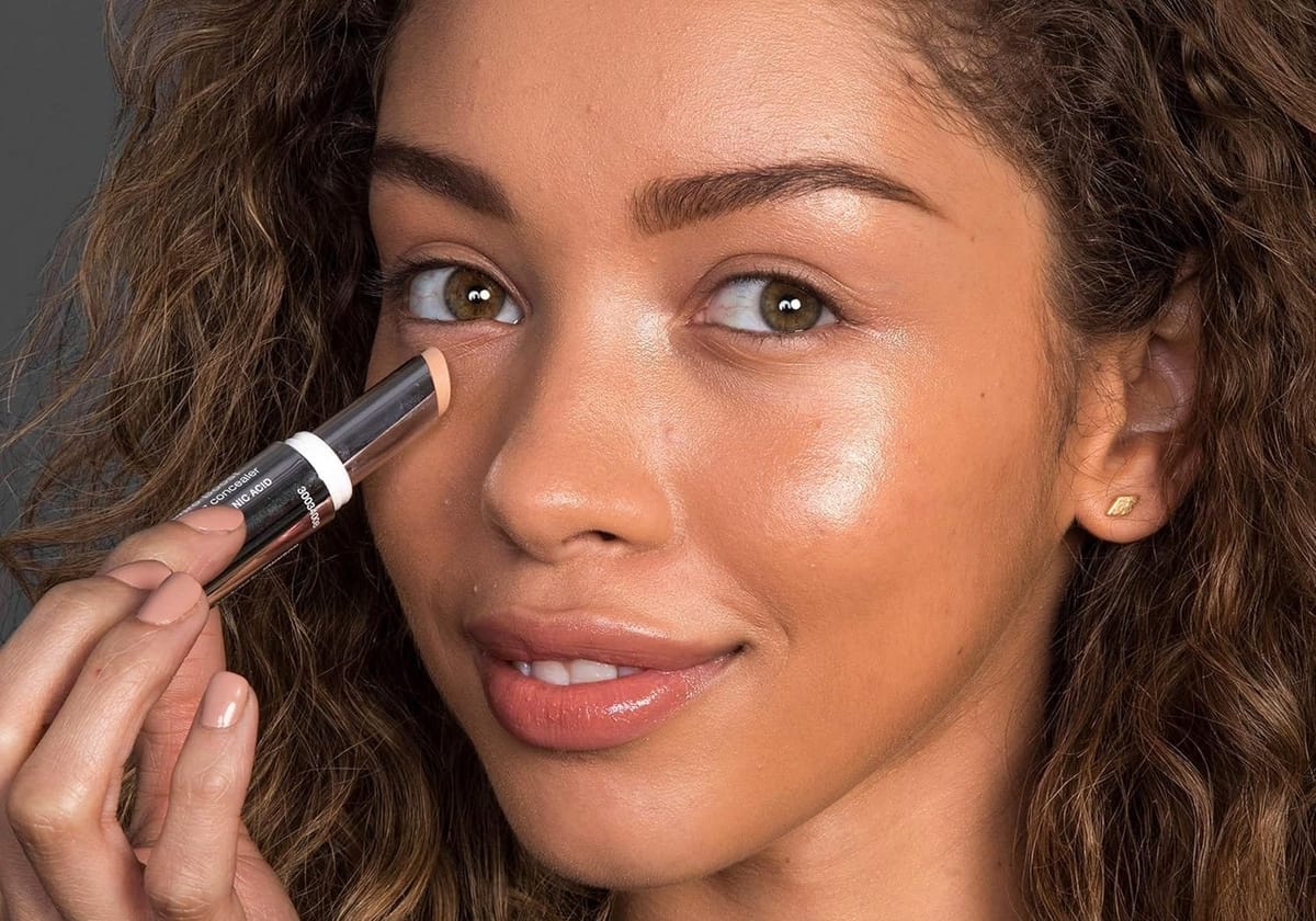 How to Choose a Concealer Shade: A Comprehensive Guide